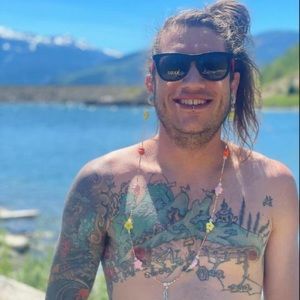 Meet your Posher, Jonathan